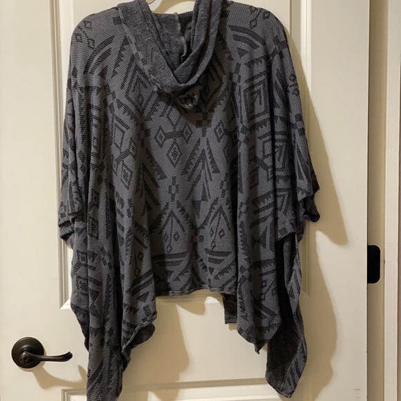 Hollister Aztec Cardigan - Picture 2 of 2
